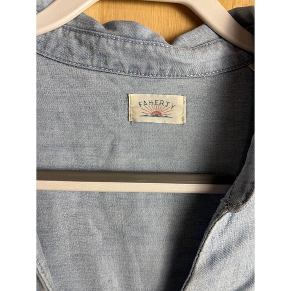 Faherty Tried & True Chambray Oakley Dress Arctic Sea Wash L Linen blend coastal - Picture 9 of 9